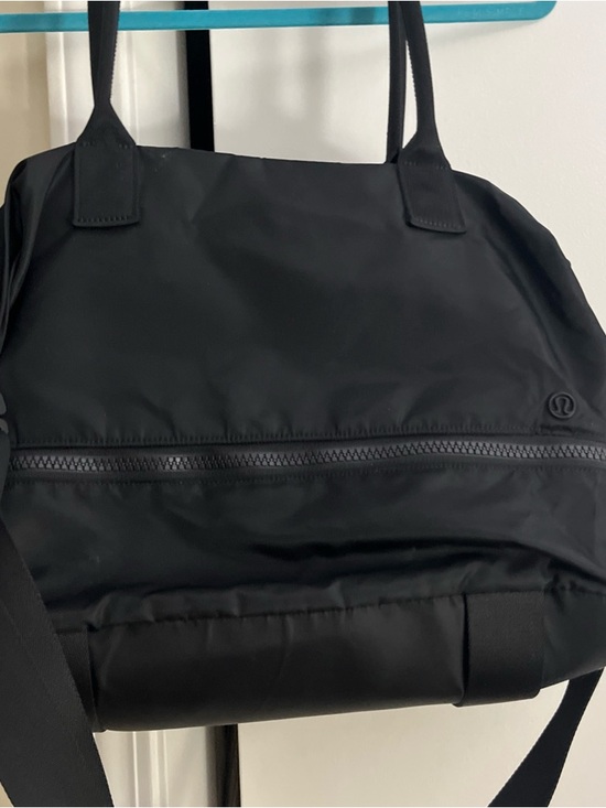 neon lululemon bag Lululemon Free Spirit Bag - Neon Pink